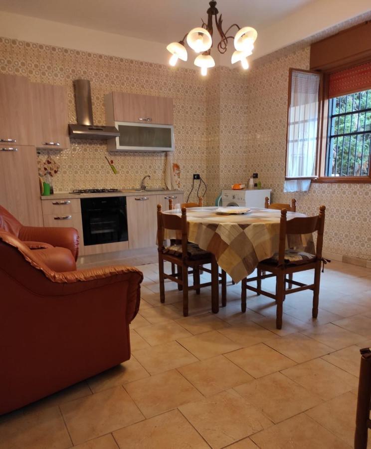 Casa Vacanza Di Maggio Apartment Cinisi Luaran gambar