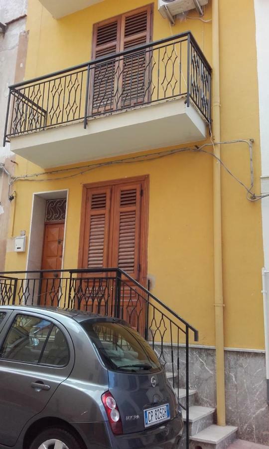 Casa Vacanza Di Maggio Apartment Cinisi Luaran gambar